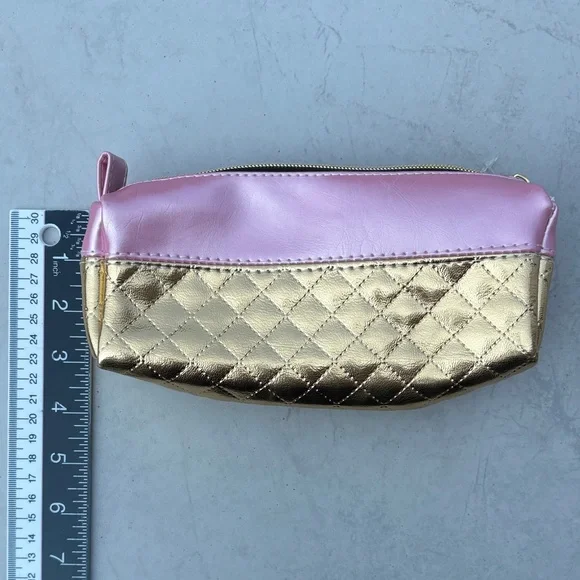Stylish Pink and Gold Quilted Cosmetic Bag / Pencil Pouch NWT - Picture 6 of 6